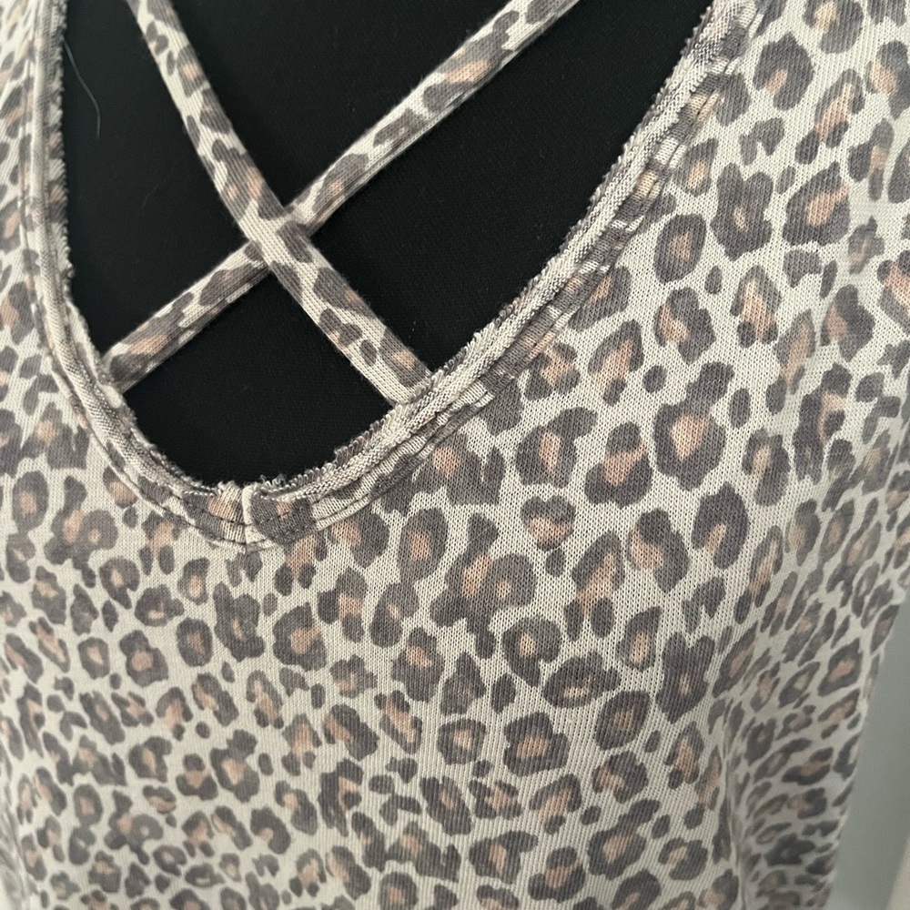 Versona Gray & Black Leopard Print Tank
